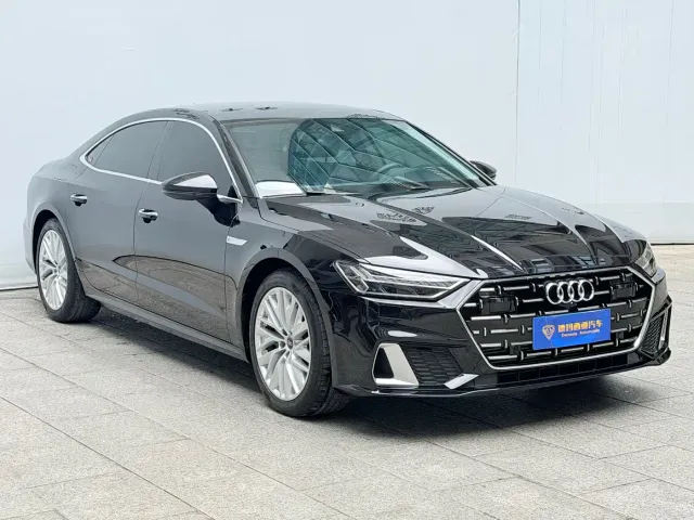 Audi A7L — Фото автомобиля 2