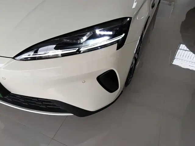 BYD Seal 07 DM-i — Фото автомобиля 23