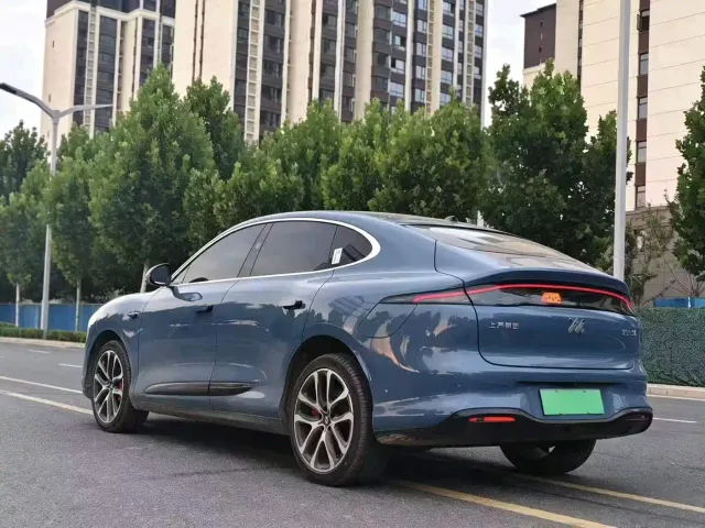 IM Motors LS6 — Фото автомобиля 8
