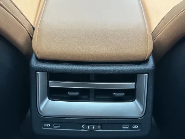 Lexus ES — Фото автомобиля 18