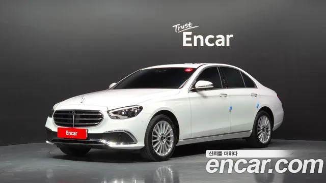 Фотография автомобиля — Mercedes-Benz E-Class W213