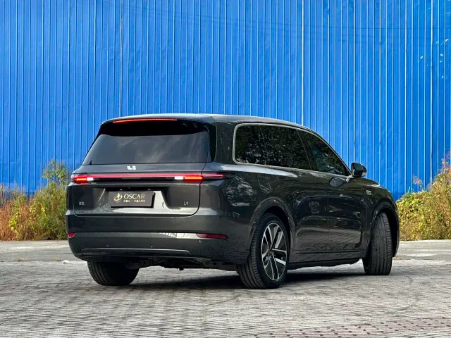 Li Auto L9 — Фото автомобиля 6