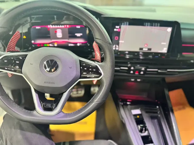 Volkswagen Golf — Фото автомобиля 6