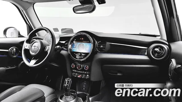 Mini Cooper Cooper 5 дверей Classic — Фото автомобиля 16