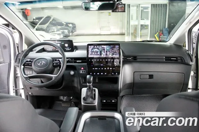 Hyundai Staria — Фото автомобиля 10