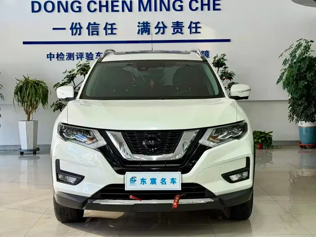 Nissan X-Trail — Фото автомобиля 2