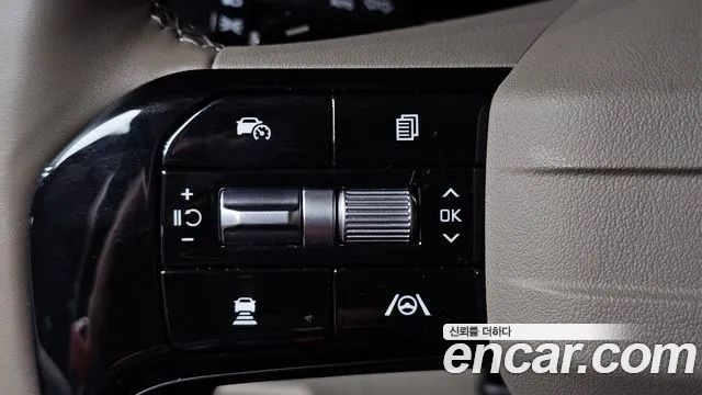 Kia Carnival Generation 4 — Фото автомобиля 16