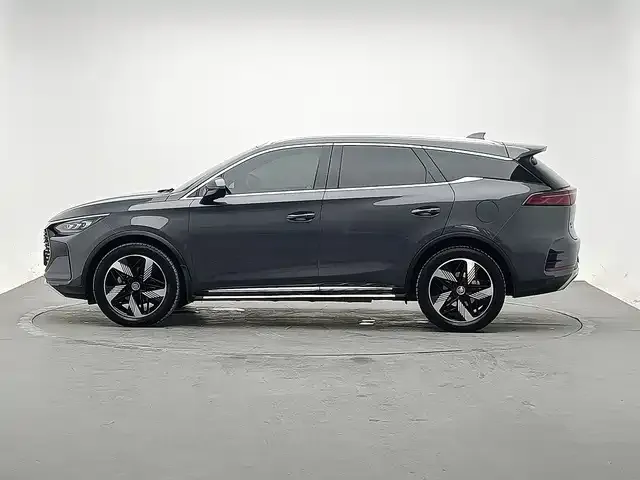 BYD Tang — Фото автомобиля 3