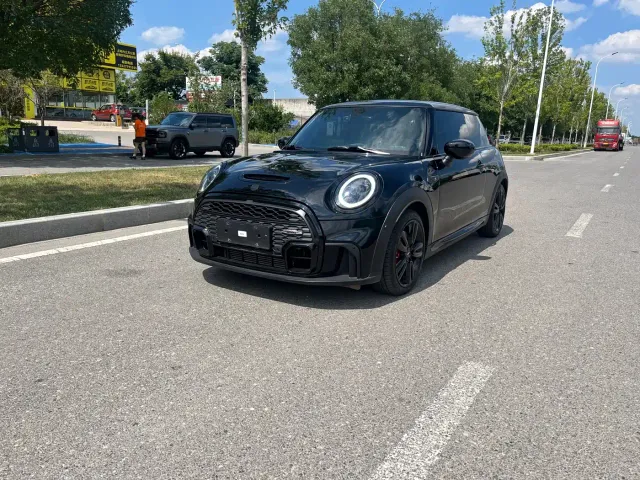 Фотография автомобиля — MINI Hatch