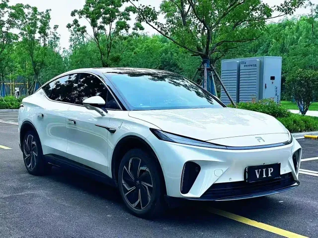 Roewe Feifan R7 — Фото автомобиля 3