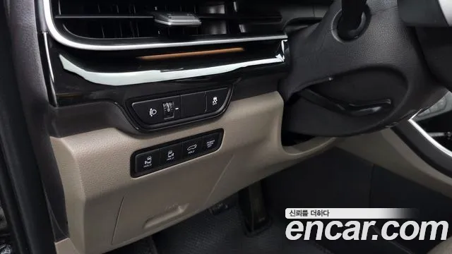 Kia Carnival Generation 4 — Фото автомобиля 28