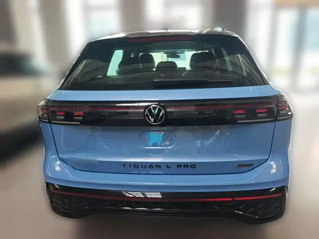 Volkswagen Tiguan L — Фото автомобиля 7