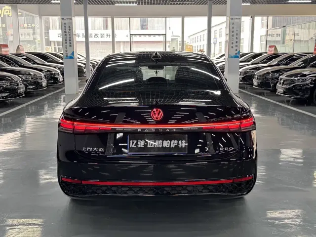 Volkswagen Passat — Фото автомобиля 8