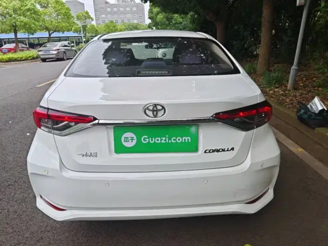 Toyota Corolla — Фото автомобиля 3