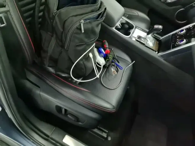 Land Rover Discovery Sport — Фото автомобиля 24