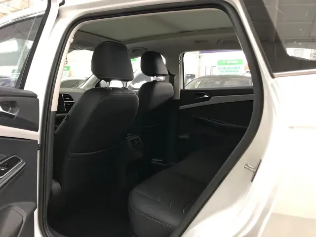 Jetta Jetta VS7 2023 280TSI Auto Highlight Comfort Edition — Фото автомобиля 6