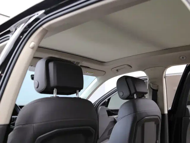 Volkswagen Touareg — Фото автомобиля 21