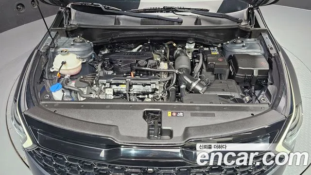 Kia Sportage Sportage 5-е поколение Бензин 1.6 турбо 2WD — Фото автомобиля 5
