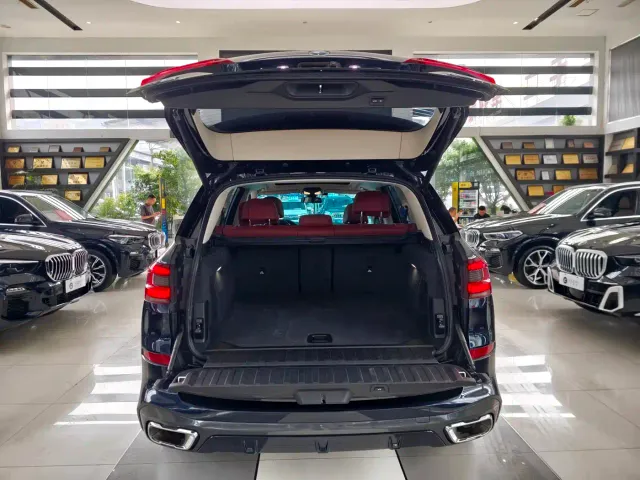 BMW X5 — Фото автомобиля 13