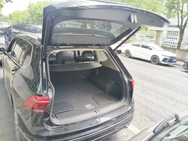 Volkswagen Tiguan L PHEV — Фото автомобиля 13