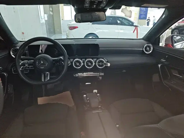 Mercedes-Benz A-Class — Фото автомобиля 9