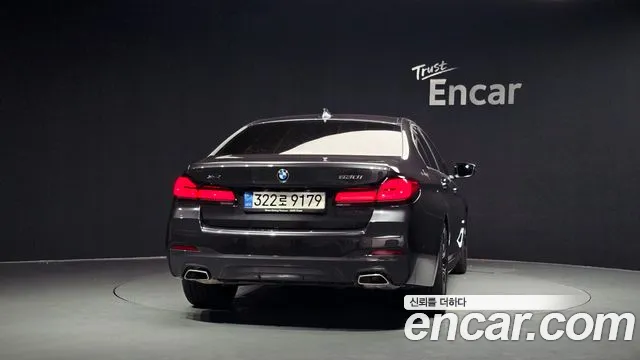 BMW 5 Series G30 — Фото автомобиля 4