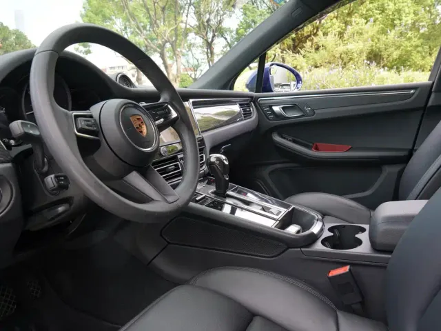 Porsche Macan — Фото автомобиля 13