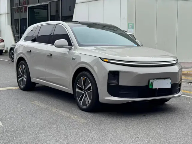 Li Auto L6 — Фото автомобиля 2