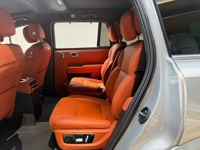 Li Auto L9 — Фото автомобиля 13