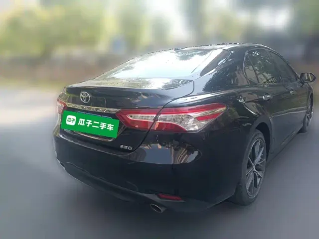 Toyota Camry — Фото автомобиля 4
