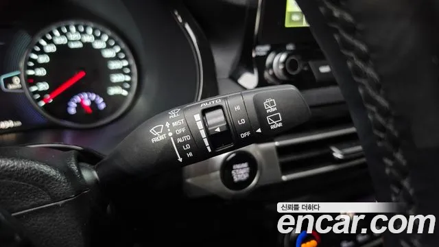 Kia Seltos — Фото автомобиля 18