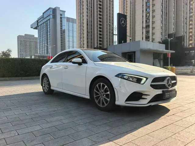 Mercedes-Benz A-Class — Фото автомобиля 3