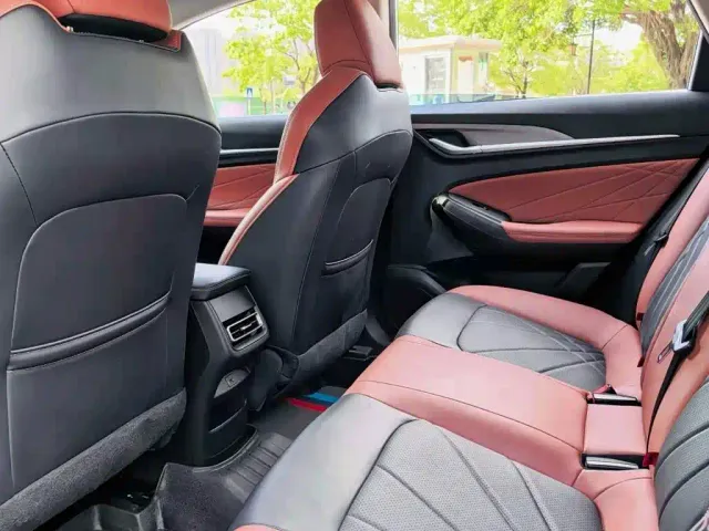 Changan Eado — Фото автомобиля 6