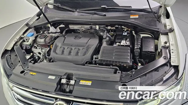 Volkswagen Tiguan — Фото автомобиля 6