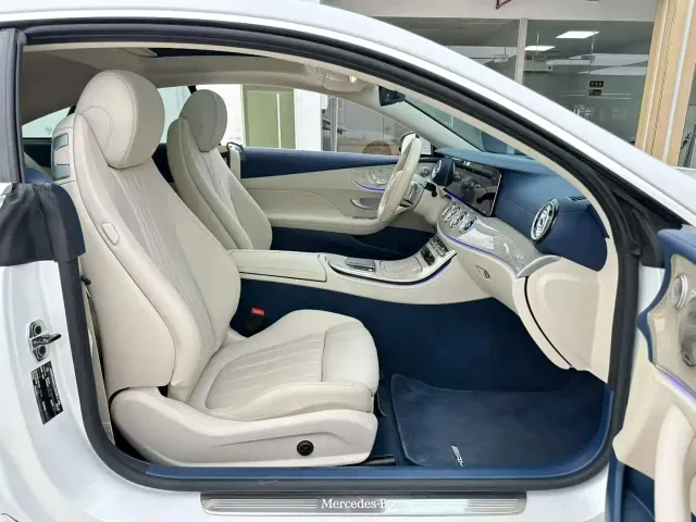 Mercedes-Benz E-Class — Фото автомобиля 4
