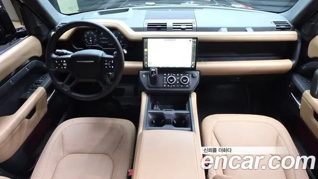 Land Rover Defender — Фото автомобиля 10