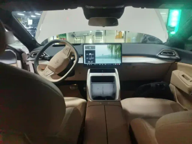 Arcfox Alpha S5 — Фото автомобиля 9