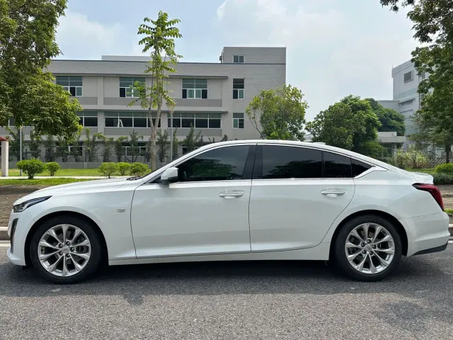 Cadillac CT5 — Фото автомобиля 13