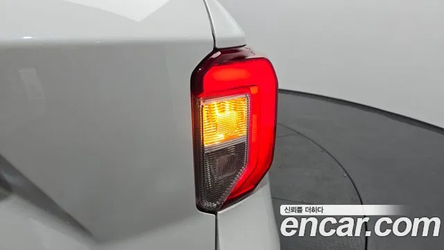 Ford Explorer Explorer 6 поколение 3.0 Platinum 4WD — Фото автомобиля 23