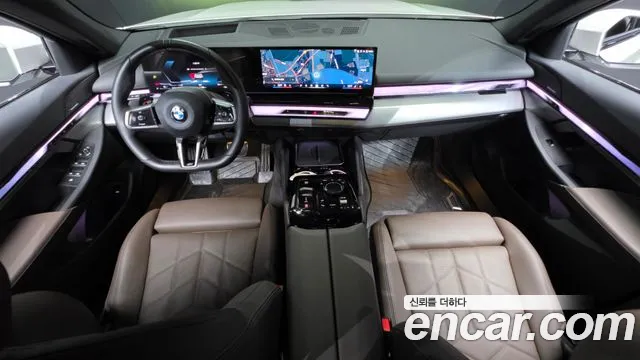 BMW 5-Series — Фото автомобиля 4