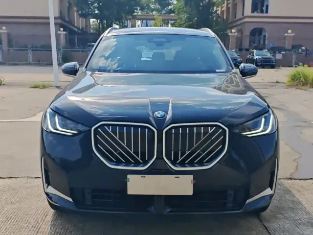Фотография автомобиля — BMW X3