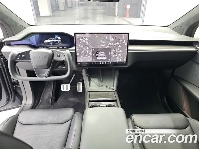 Tesla Model X — Фото автомобиля 7