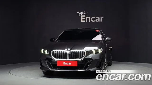 BMW 5-Series 5 серия (G60) 530i xDrive M Sport — Фото автомобиля 3