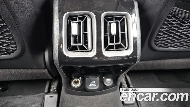 Kia Sorento Sorento 4-е поколение Бензин 2.5T 2WD — Фото автомобиля 25