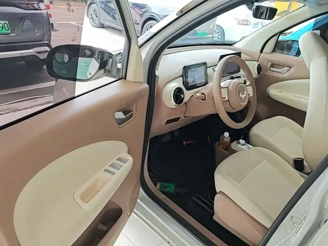 Wuling Hongguang Mini EV — Фото автомобиля 15