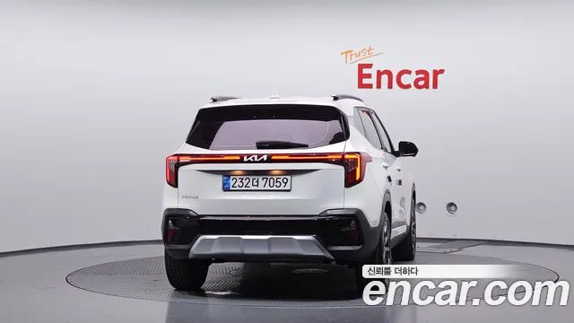 Kia Seltos New — Фото автомобиля 4