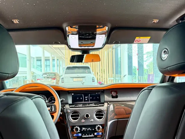Rolls-Royce Cullinan — Фото автомобиля 9