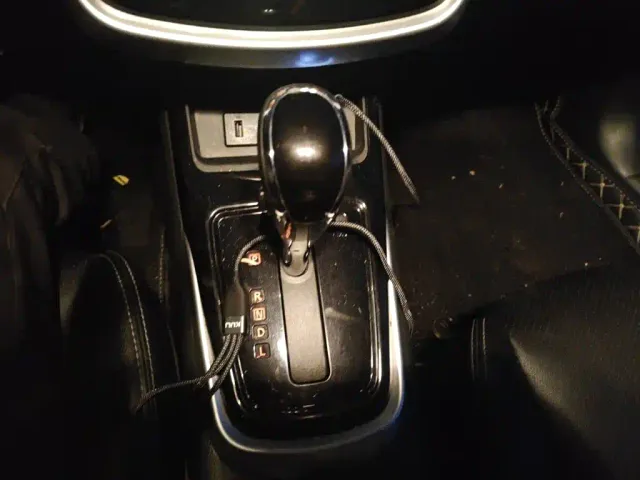 Nissan Tiida 2021 1.6L CVT Cool Edition — Фото автомобиля 10