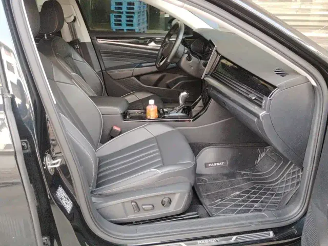 Volkswagen Passat — Фото автомобиля 8