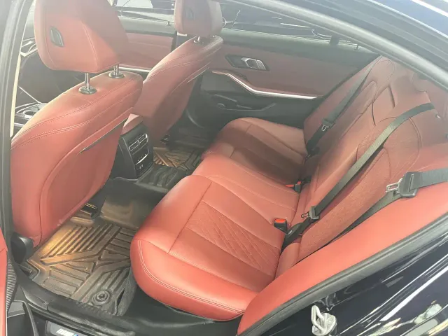 BMW 3 Series — Фото автомобиля 9